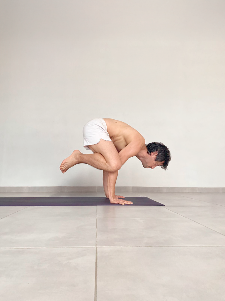 Bakasana blanco